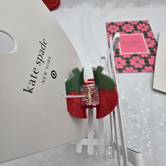 Kate Spade x Target Limited Edition Collection 3 Hair Claw Clips Red Pink Blue - Picture 8 of 16